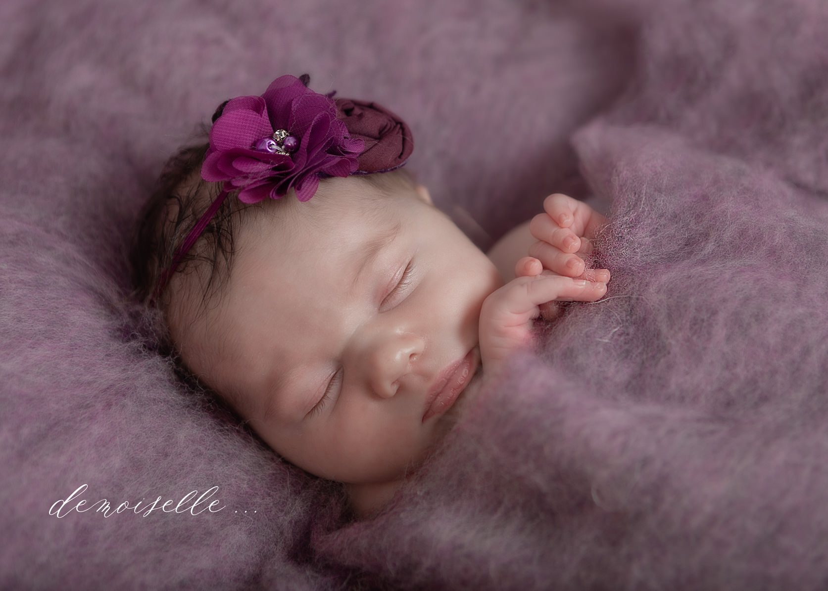 Sophia-6,melanie durand photographe, photographe Velaux, Photographe nouveau-né, photographe grossesse Aix les Milles, photographe Bouc Bel Air, photographe les Milles, photo bébé, newbornphotography, baby, newbornposing, photographe grossesse, petite demoiselle, babygirl, babywrapping