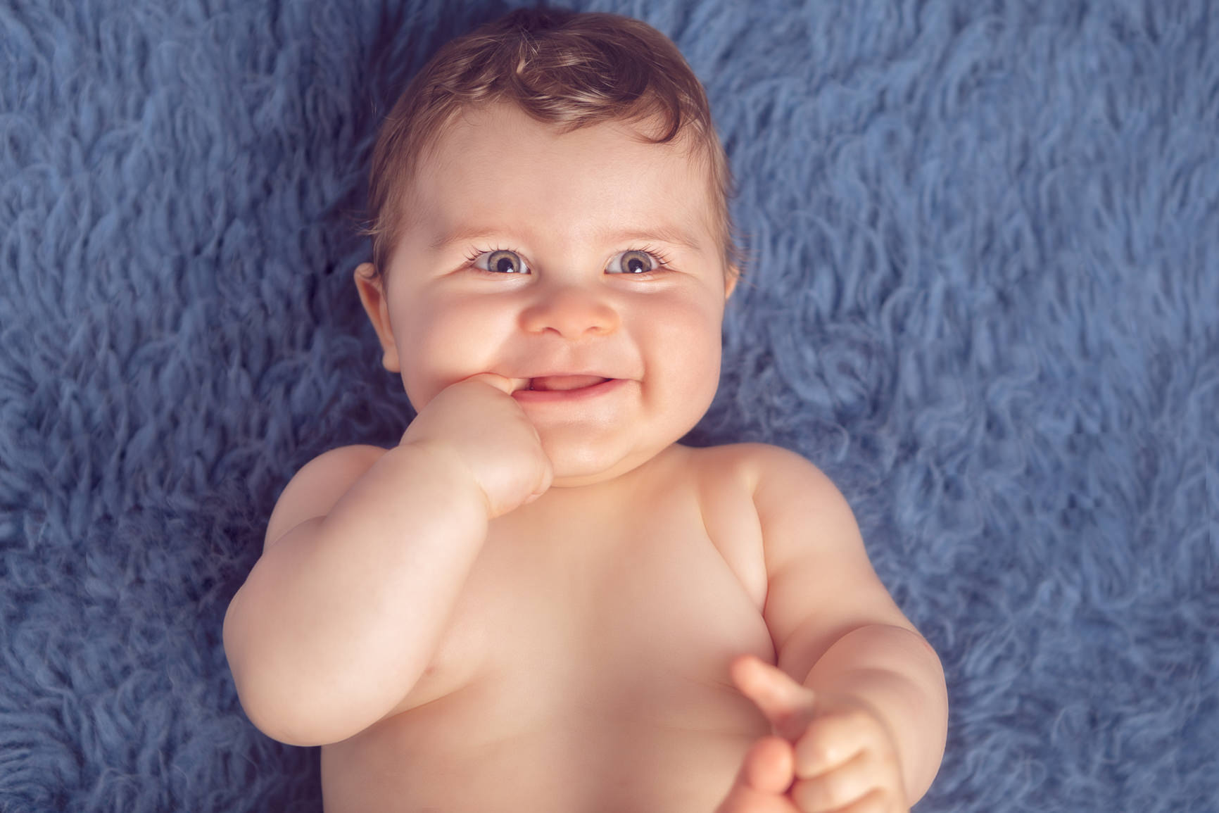 Mélanie Durand Photographe- séance photo enfant-séance photo bébé- photographe Aix en Provence- photographe Marseille- photographe Ventabren- photo studio-photographe de famille- fond studio- accessoire photo- Canon France- baby photography- little boy- photo petit garçon -photographe portraitiste-photographe PACA- photographe France- photo nouveau né- carte cadeau- bon cadeau- page accueil- photographe maternité-newborn photography-photo de famille- family photography-photo couleur- shooting bébé- shooting nouveau né-photo mise en scène