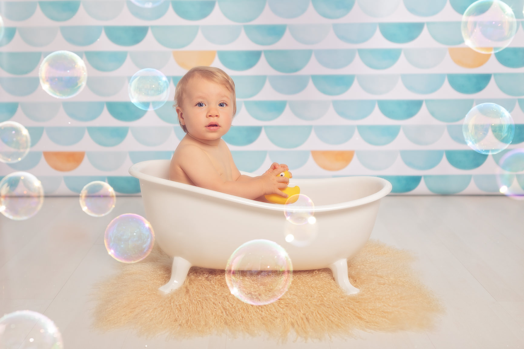 Mélanie Durand Photographe- séance photo enfant-séance photo bébé- photographe Aix en Provence- photographe Marseille- photographe Ventabren- photo studio-photographe de famille- fond studio- accessoire photo- Canon France- baby photography- little boy- photo petit garçon -photographe portraitiste-photographe PACA- photographe France- photo nouveau né- carte cadeau- bon cadeau- page accueil- photographe maternité-newborn photography-photo de famille- family photography-photo couleur- shooting bébé- shooting nouveau né-photo mise en scène