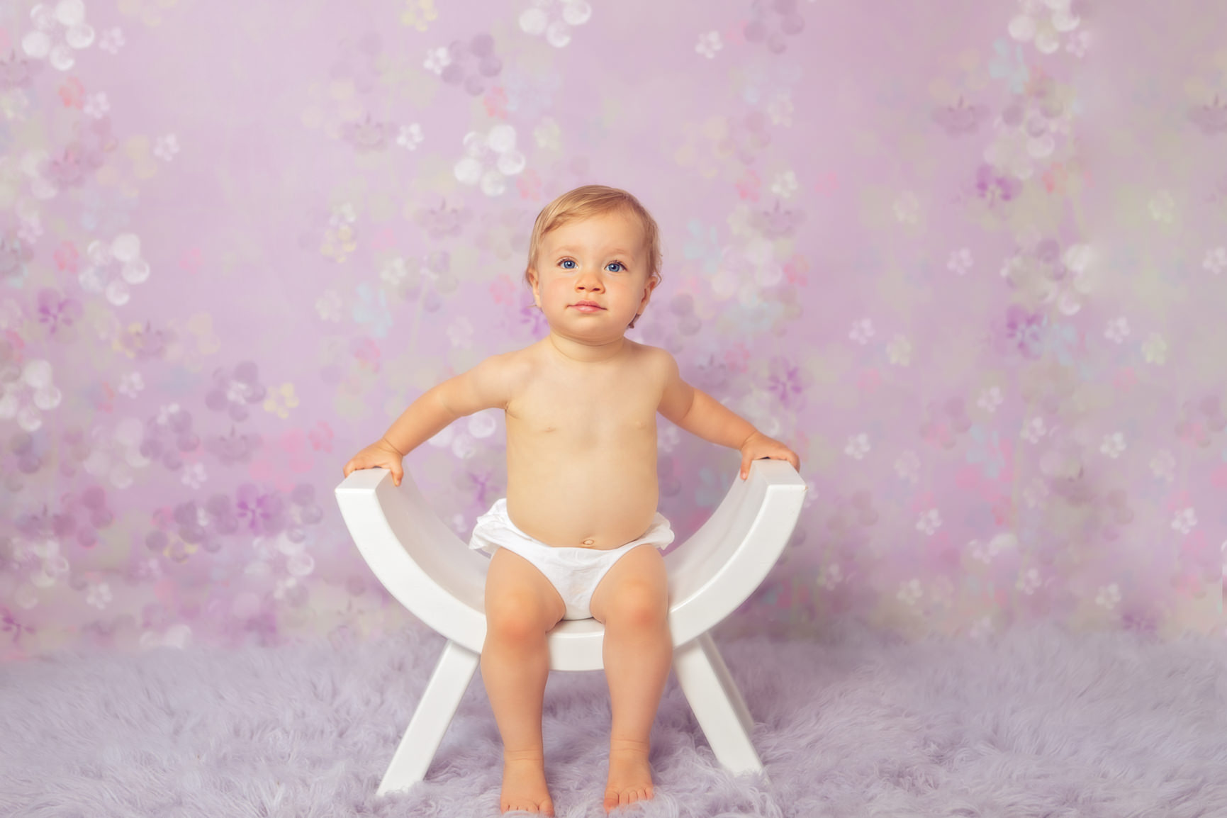 Mélanie Durand Photographe- séance photo enfant-séance photo bébé- photographe Aix en Provence- photographe Marseille- photographe Ventabren- photo studio-photographe de famille- fond studio- accessoire photo- Canon France- baby photography- little girl- photo petite fille -photographe portraitiste-photographe PACA- photographe France- photo nouveau né- carte cadeau- bon cadeau- page accueil- photographe maternité-newborn photography-photo de famille- family photography-photo couleur- shooting bébé- shooting nouveau né-photo mise en scène