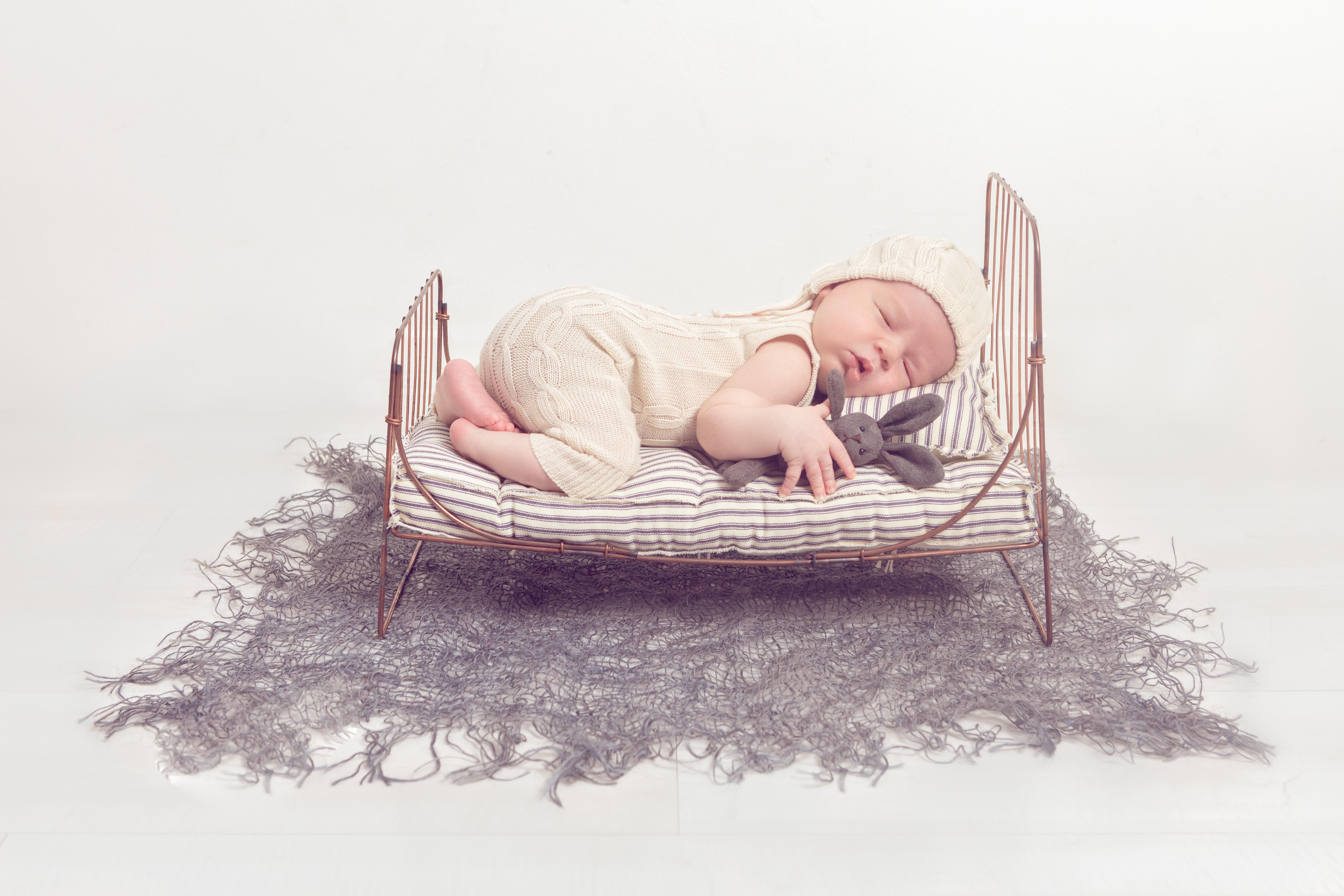 Milo -Mélanie Durand Photographe-photographe bébé Aix en provence-photographe enfant aix enprovence-photographe nouveau né aix en provence-photographe bébé Marseille-page accueil-séance photo bébé- Milo -Mélanie Durand Photographe-photographe bébé aix en provence-photographe enfant aix enprovence-photographe nouveau né aix en provence-photographe bébé Marseille-page accueil-séance photo bébé aix en Provence-séance photos nouveau né Aix en Provence-Photo de famille Aix en Provence- photo de famille Marseille-photo bébé Marseille-newborn photographer Aix en Provence-little boy photography-photo mise en scène-photographe spécialisé-photographe professionnel- séance photo cadeau naissance-